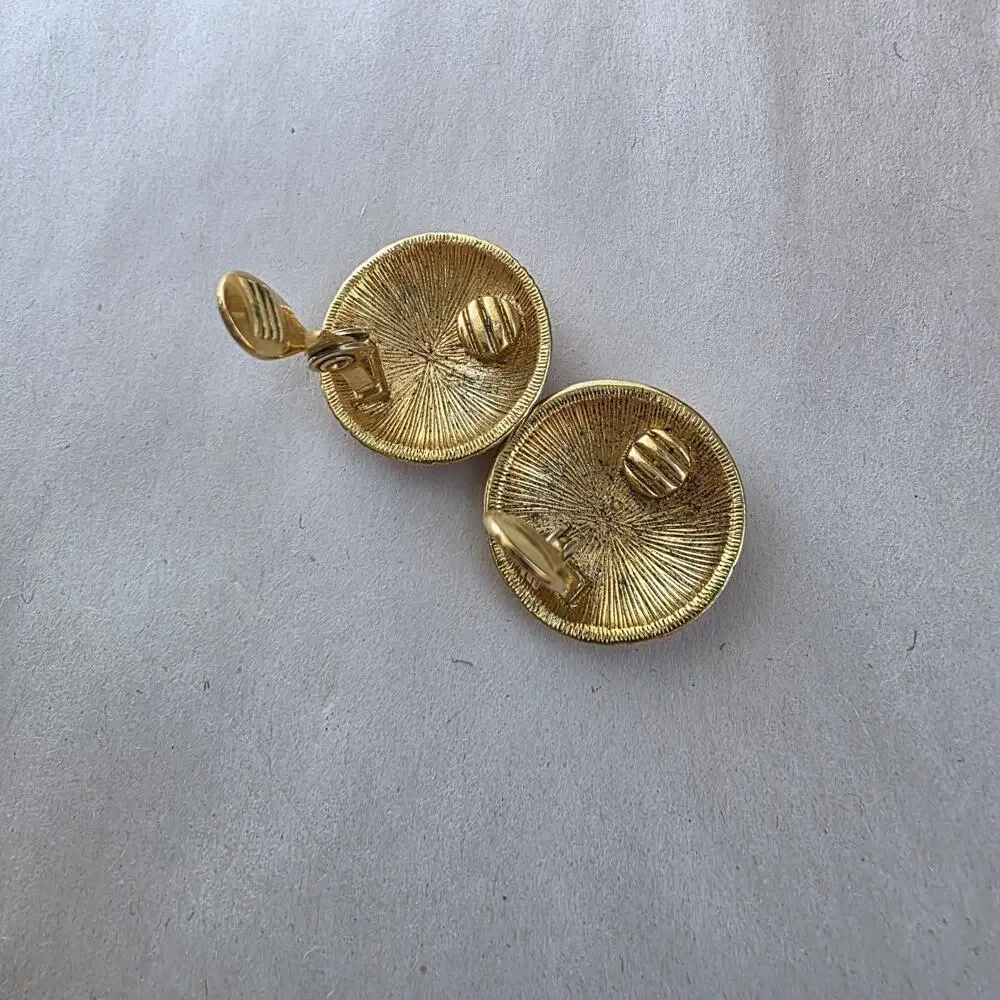MONET‎ Vintage Clip-On Earrings Round Etched Design Gold Plated Signed Old Money